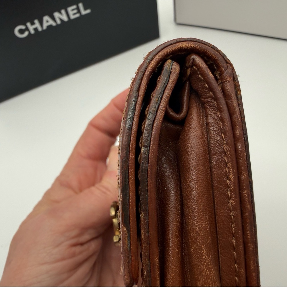 CHANEL Tan Caviar Leather Wallet with Gold Accent - Picture 6 of 15